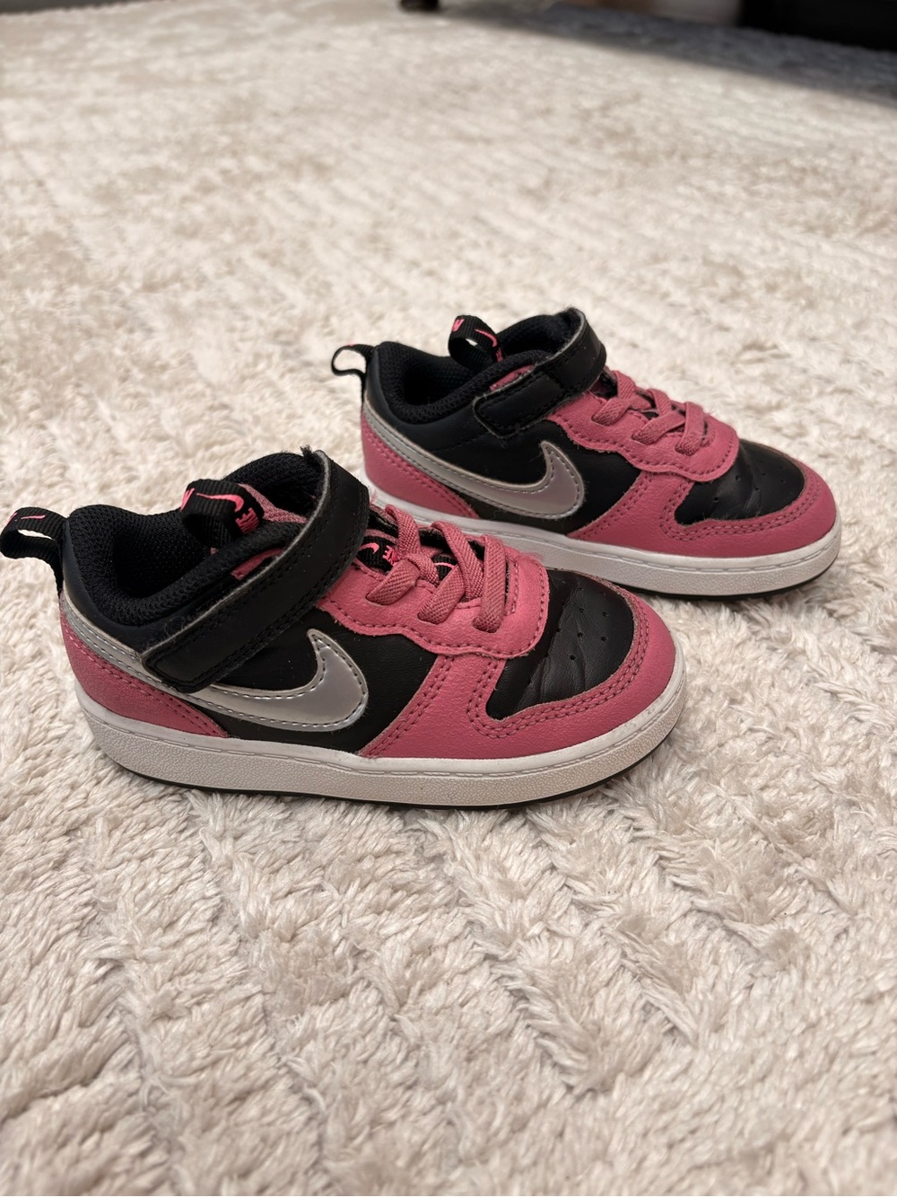 Nike | Court Borough | Pink and black | Toddler 8